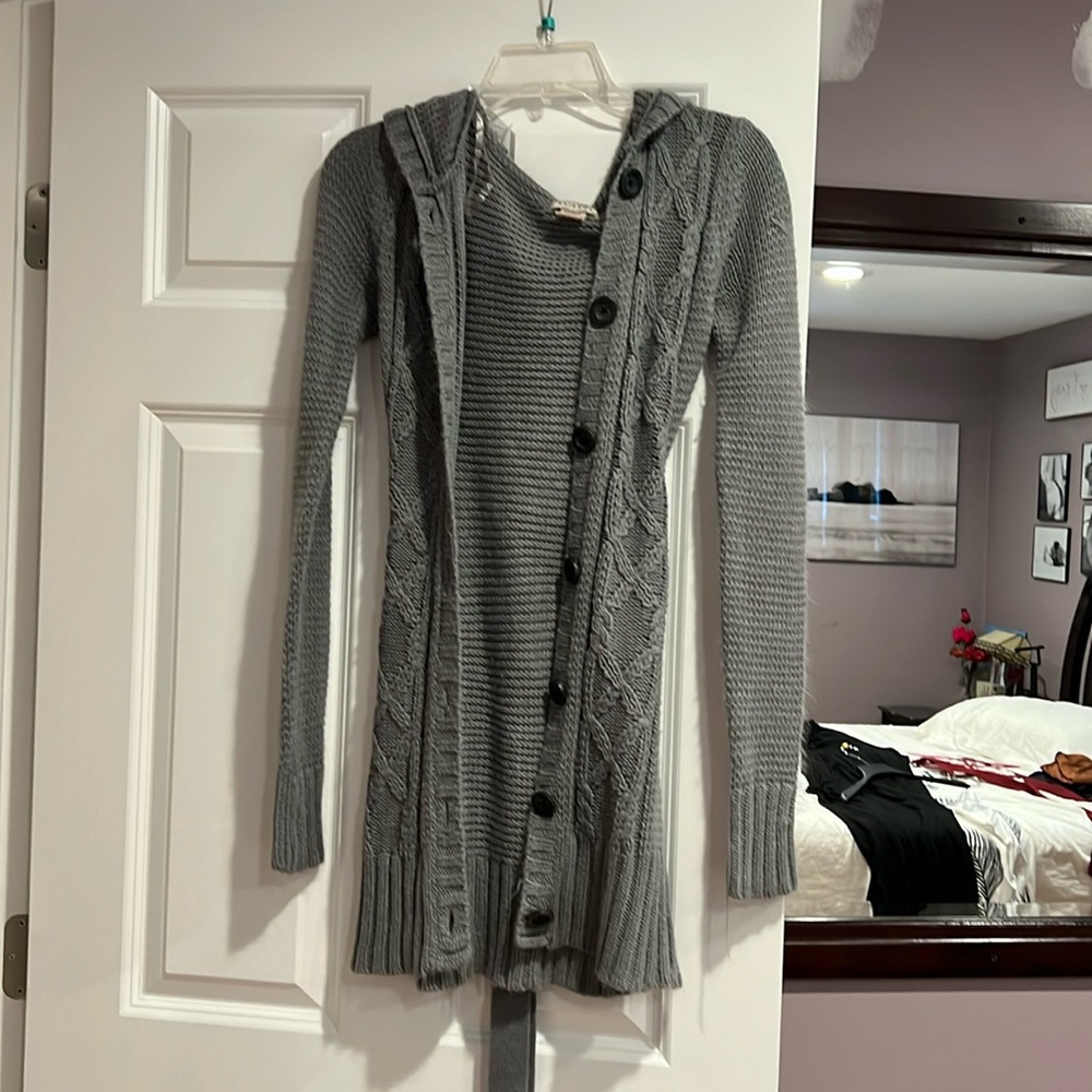 Cable knit hooded cardigan